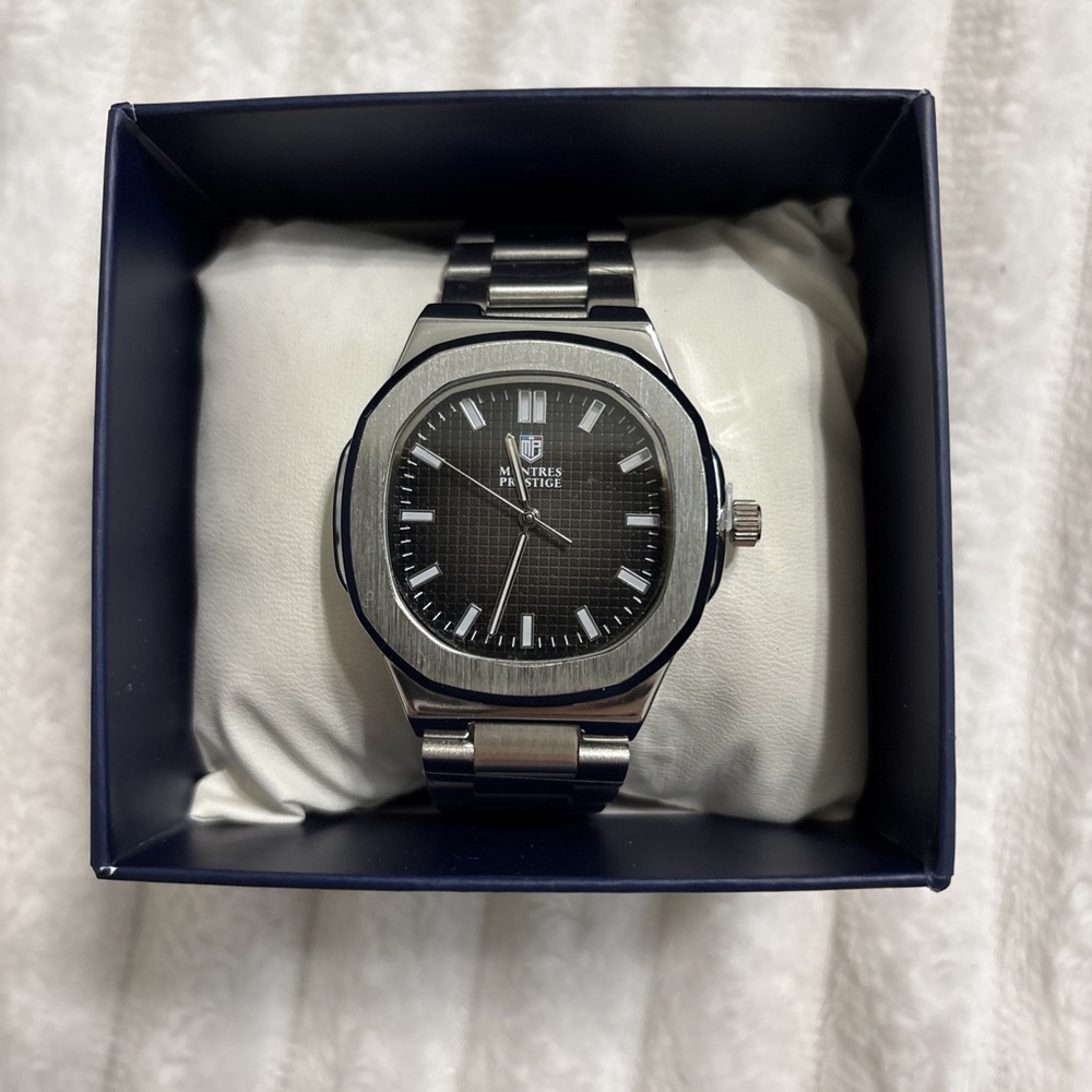 Montres Prestige MPW-0111 Men's Watch - Stainless Steel, 42 MM, Brand New